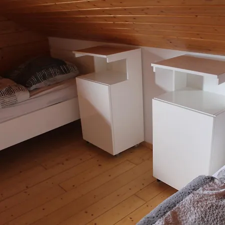 Unser - Lastering Ferienhaeuser & Веттринген