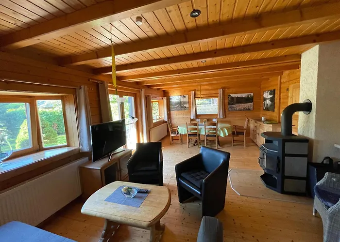 Casa de Férias Unser - Lastering Ferienhaeuser & *